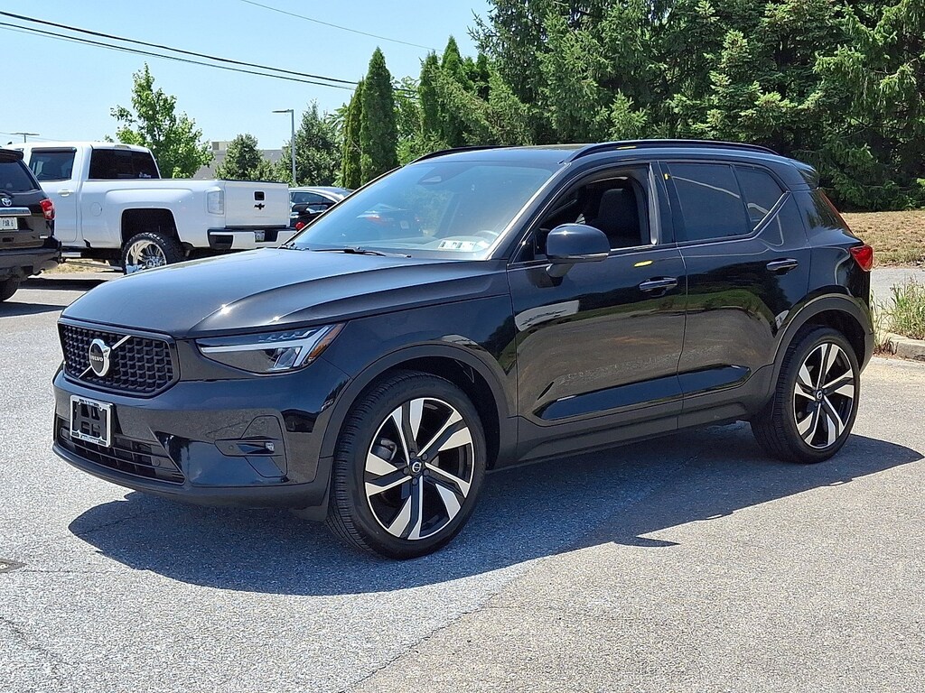 Used 2023 Volvo XC40 Plus Dark Theme SUV