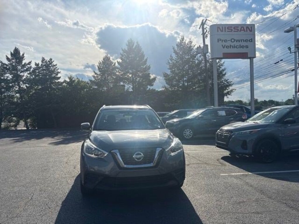 Used 2019 Nissan Kicks SV SUV