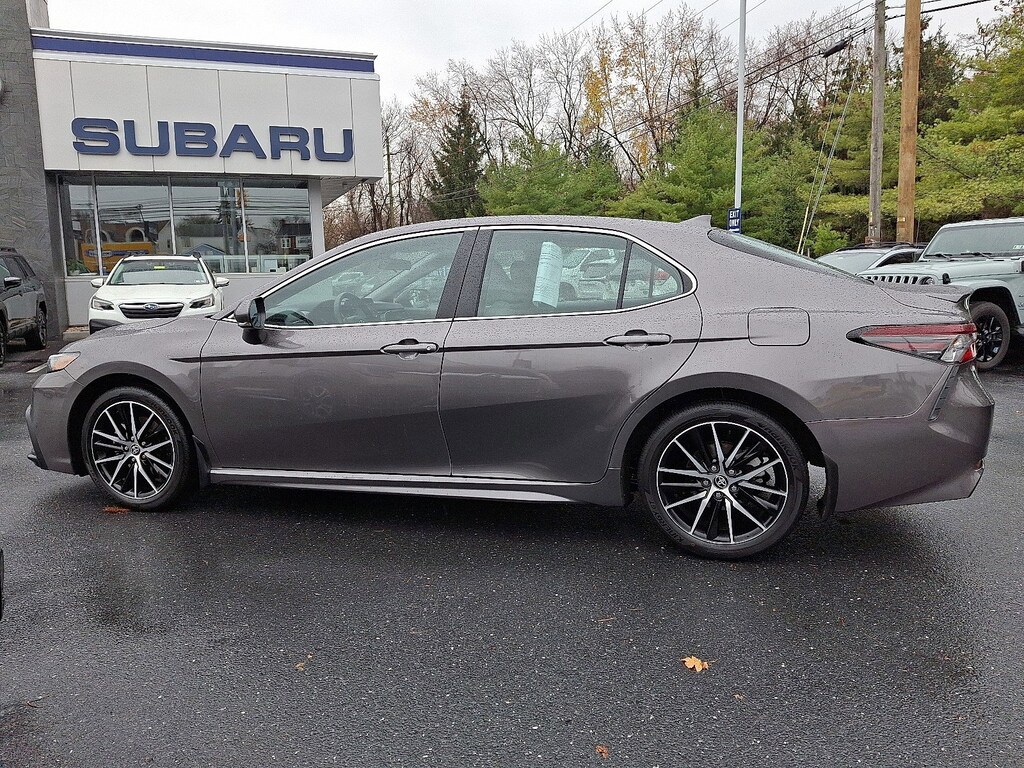 Used 2023 Toyota Camry SE Sedan