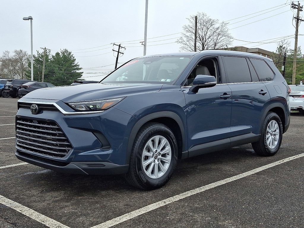 Certified 2025 Toyota Grand Highlander XLE SUV