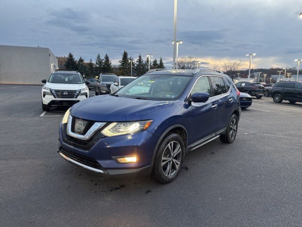 Used 2017 Nissan Rogue SL SUV
