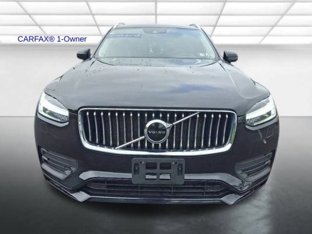 Used 2022 Volvo XC90 Momentum SUV