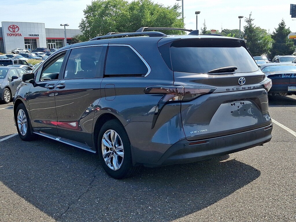 Certified 2025 Toyota Sienna XLE Van Passenger Van