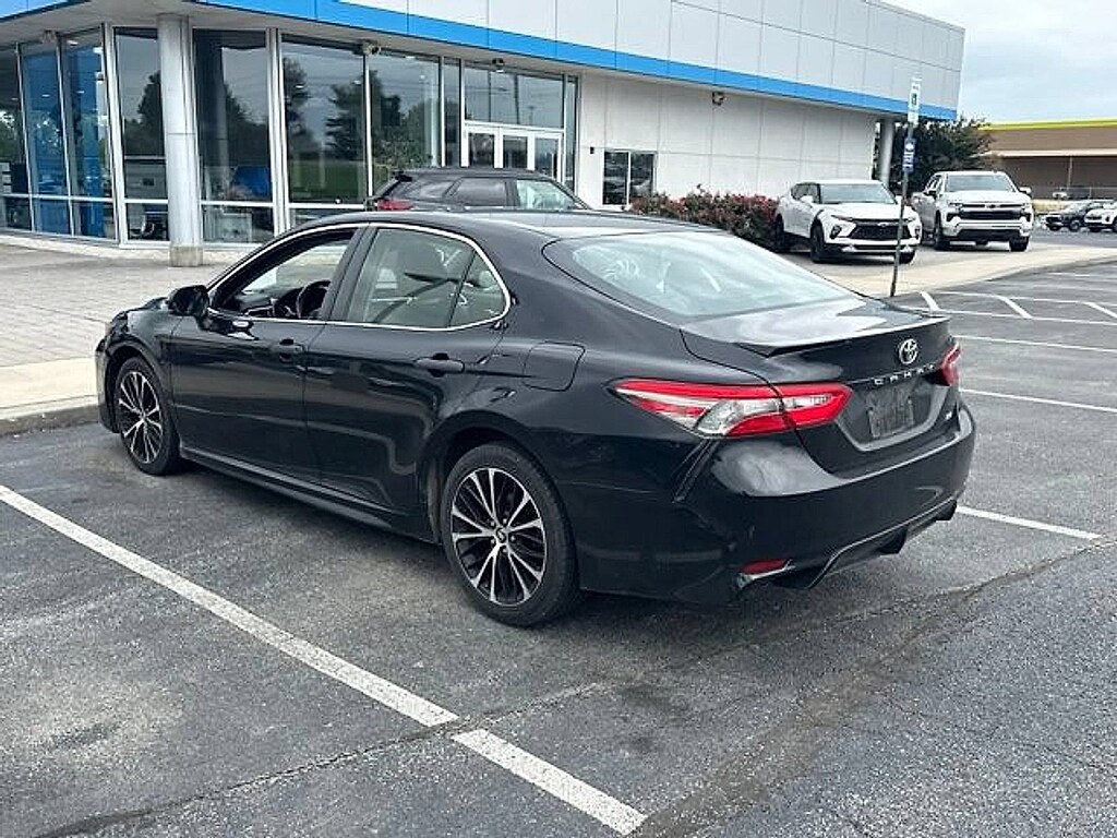 Used 2018 Toyota Camry L Sedan
