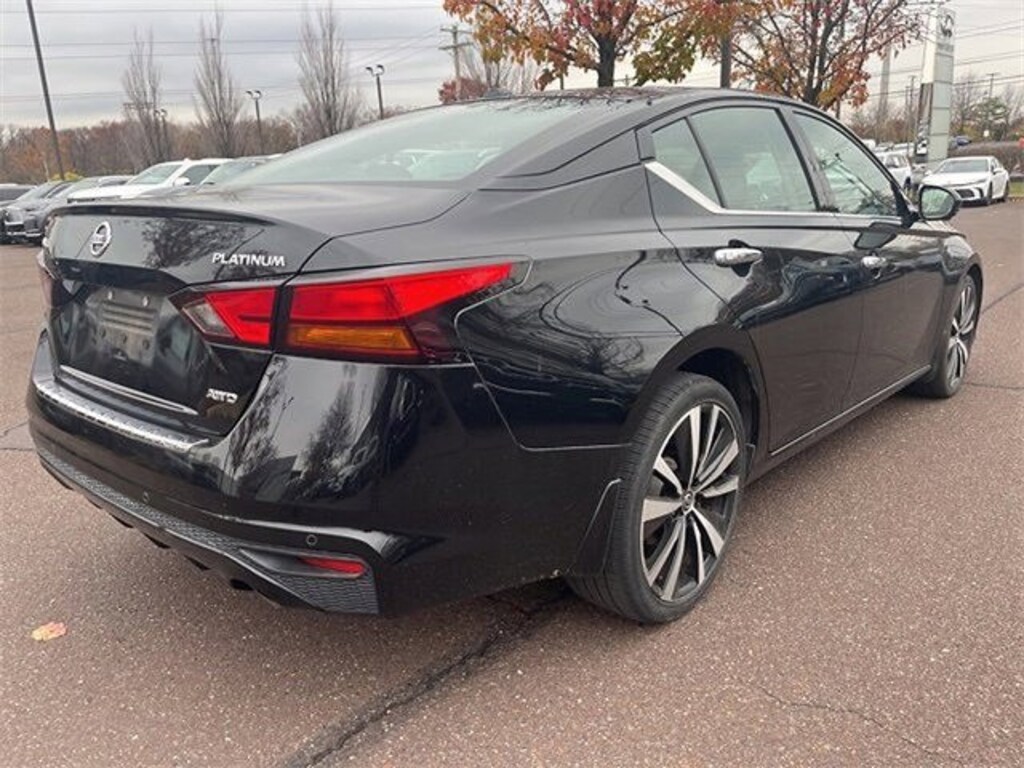 Used 2019 Nissan Altima 2.5 Platinum Sedan