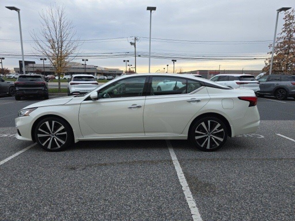 Used 2020 Nissan Altima 2.5 Platinum Sedan