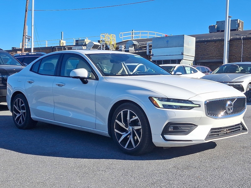 Used 2019 Volvo S60 Momentum Sedan