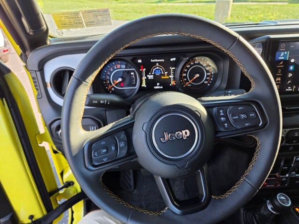 Used 2024 Jeep Gladiator Willys Truck Crew Cab