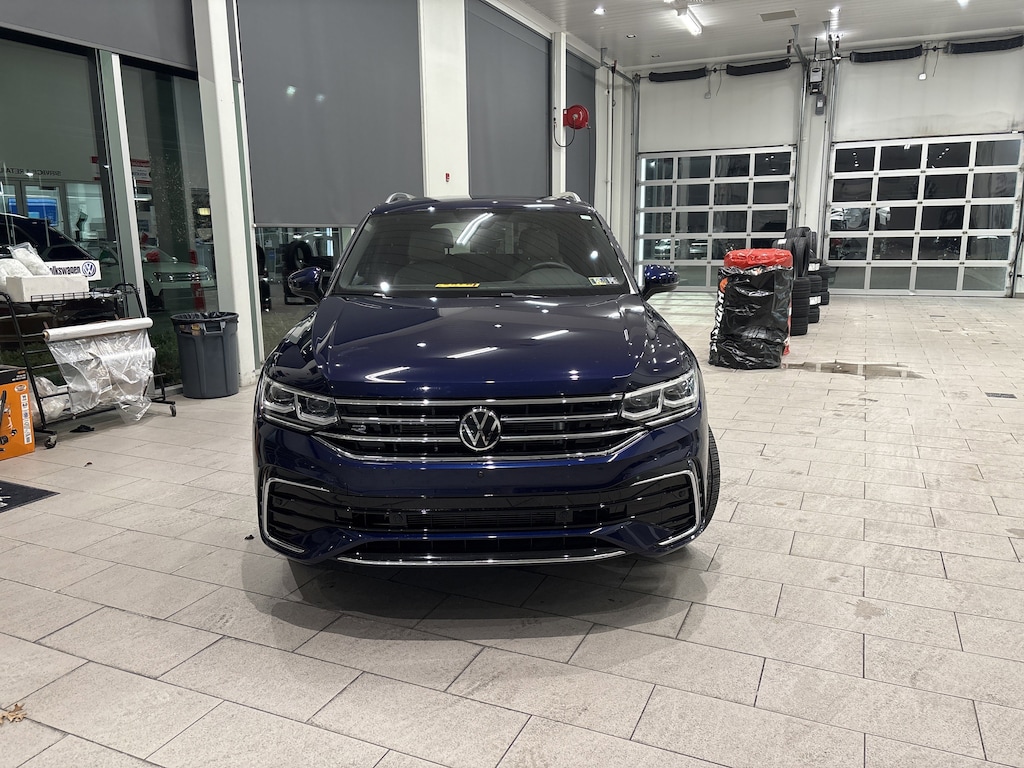 Certified 2023 Volkswagen Tiguan SEL R-Line SUV