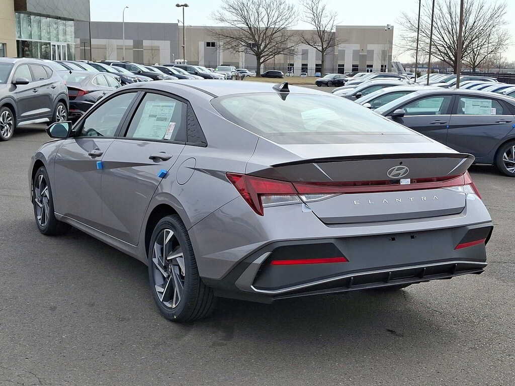 Certified 2025 Hyundai Elantra SEL Sport Sedan