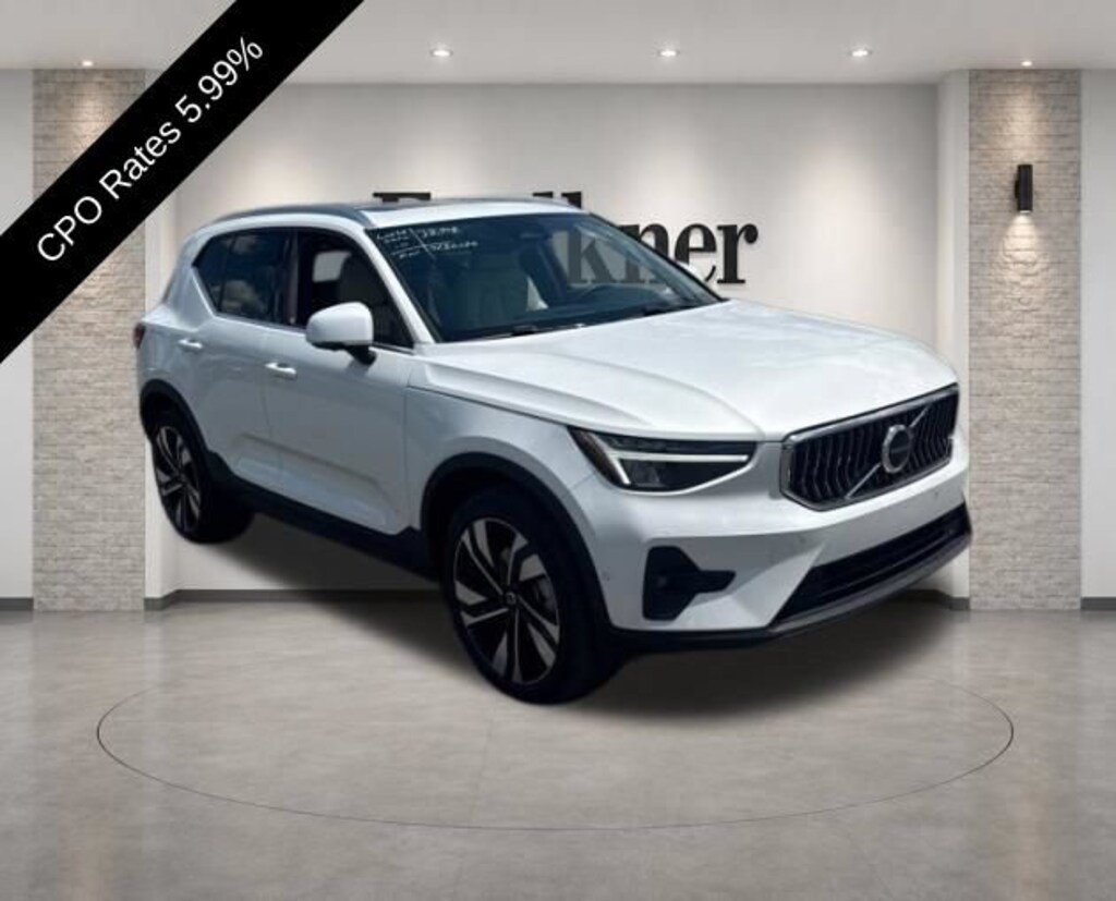 Certified 2024 Volvo XC40 Plus Bright Theme SUV