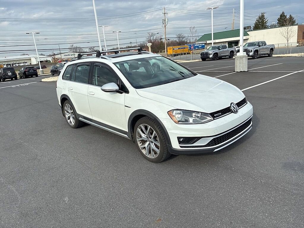 Used 2017 Volkswagen Golf Alltrack SEL Wagon