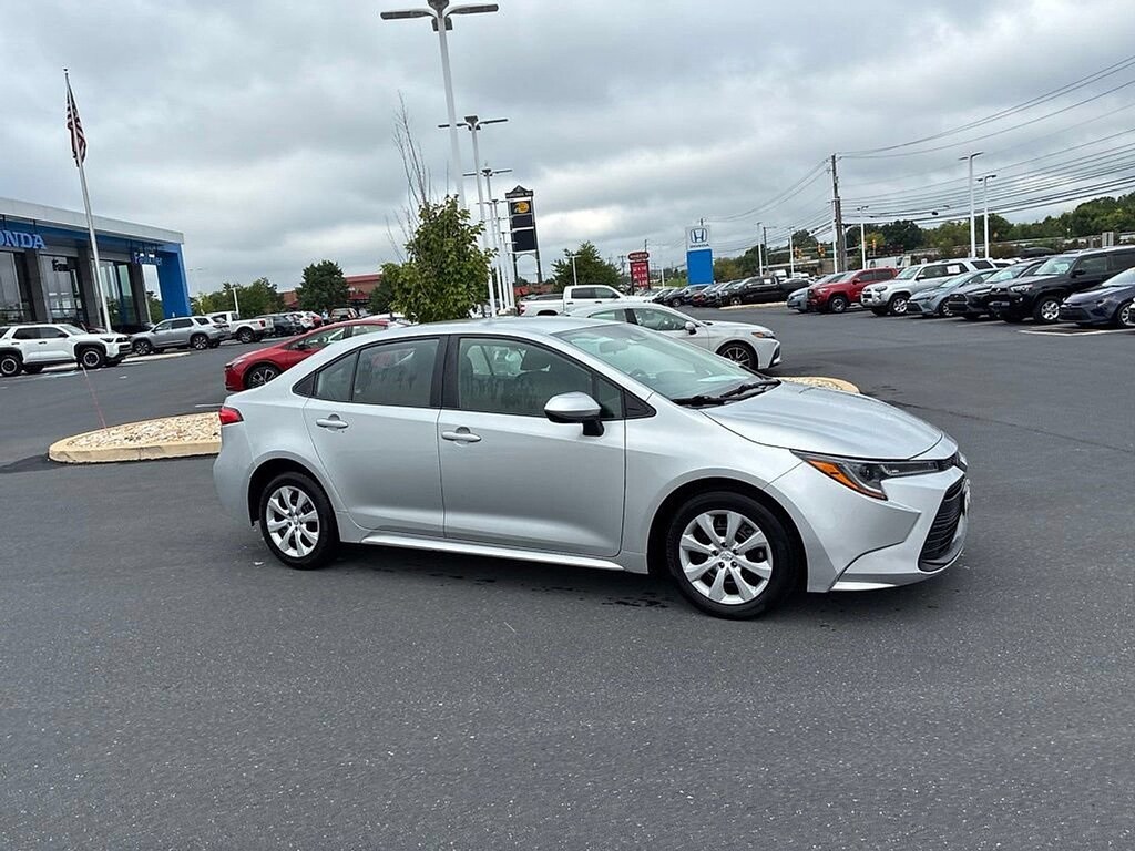Certified 2024 Toyota Corolla LE Sedan