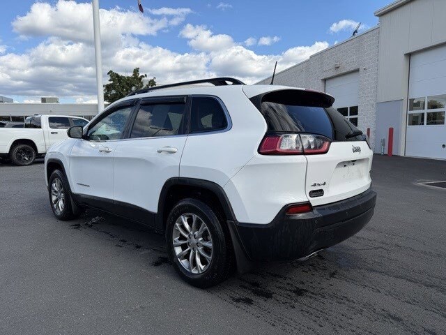 2022 Jeep Cherokee Latitude Lux photo 3