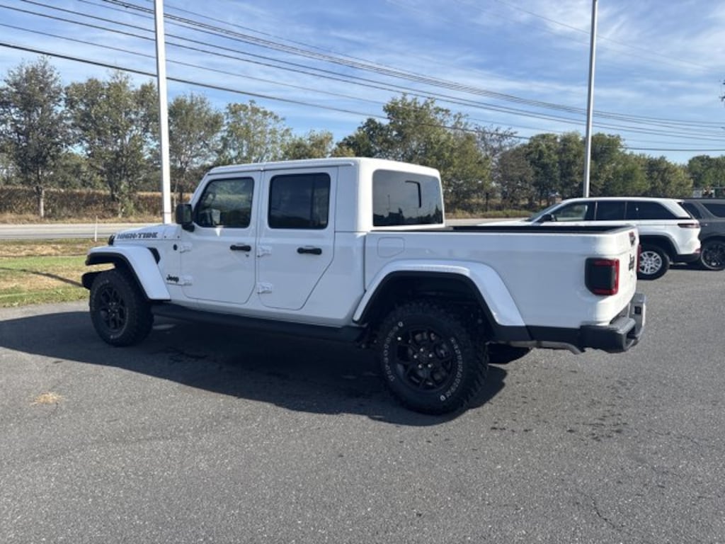 New 2025 Jeep Gladiator HIGH TIDE 4X4 Pickup