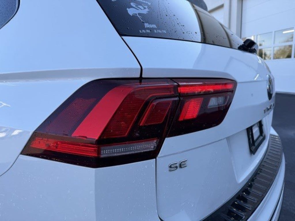 Used 2022 Volkswagen Tiguan SE R-Line Black SUV