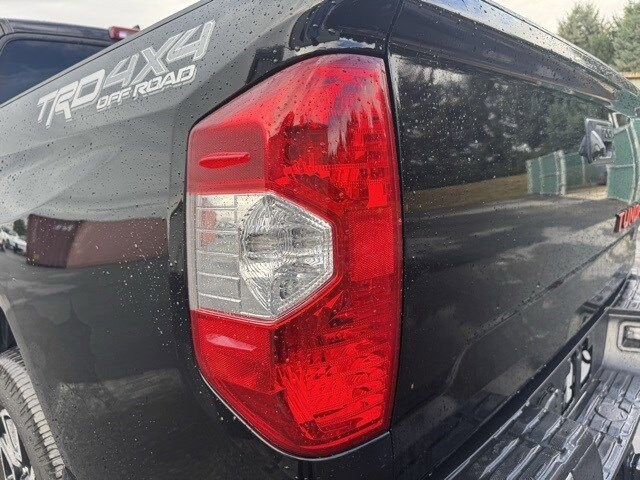 2021 Toyota Tundra SR5 CrewMax photo 4
