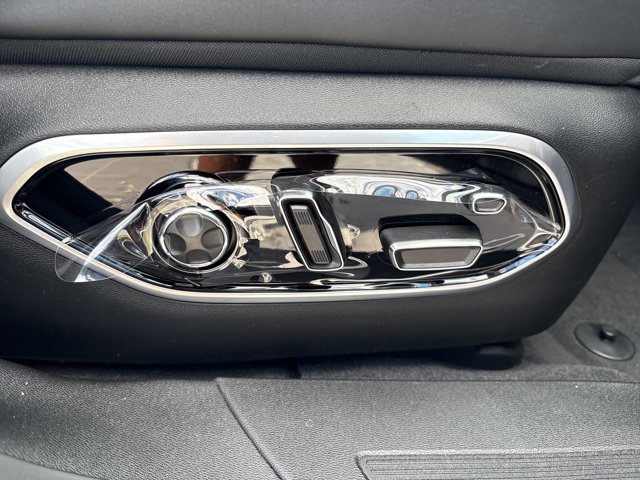 2025 Jeep Wagoneer S Launch Edition - Photo 10