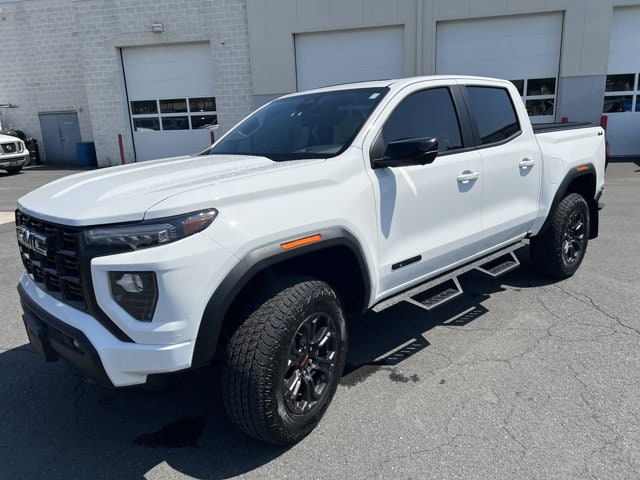 2025 GMC Canyon 4WD Elevation Crew Cab Short Box's photo