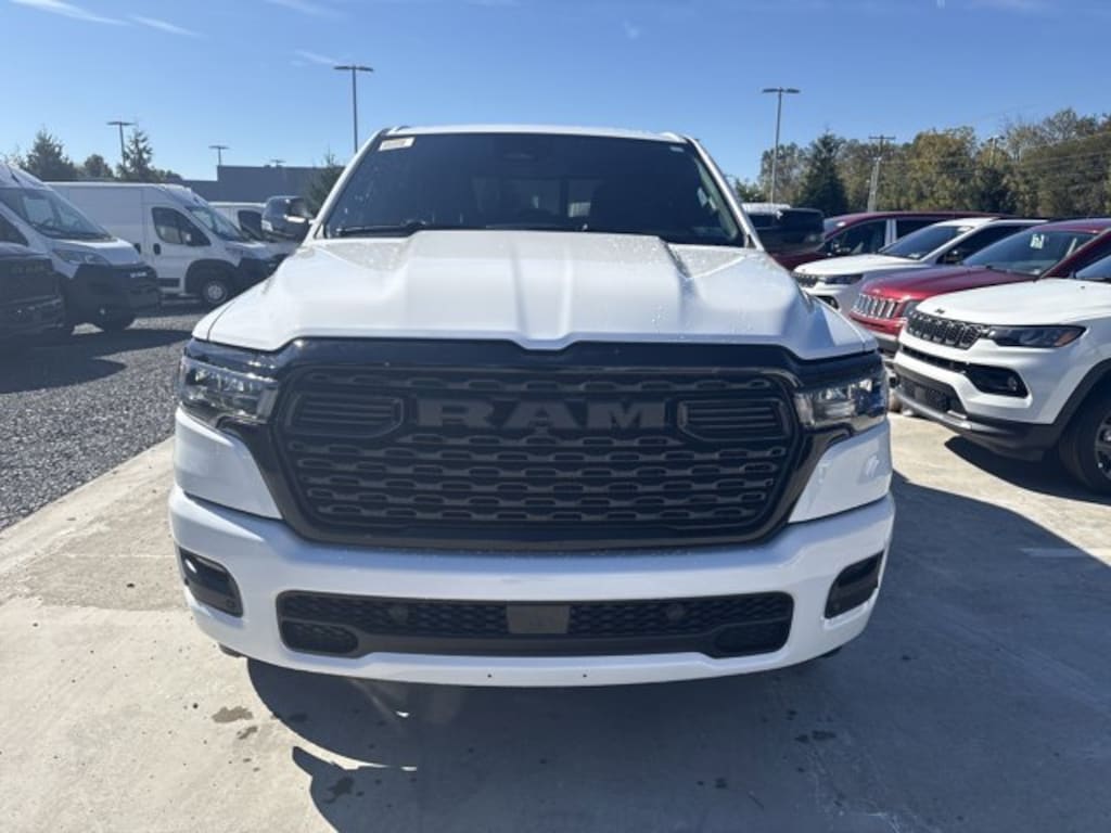 New 2025 Ram 1500 BIG HORN CREW CAB 4X4 5'7 BOX Pickup