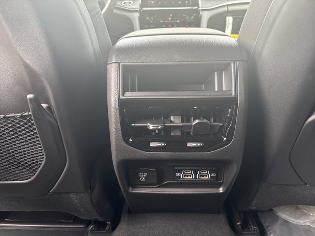 2025 Jeep Grand Cherokee Altitude - Photo 19