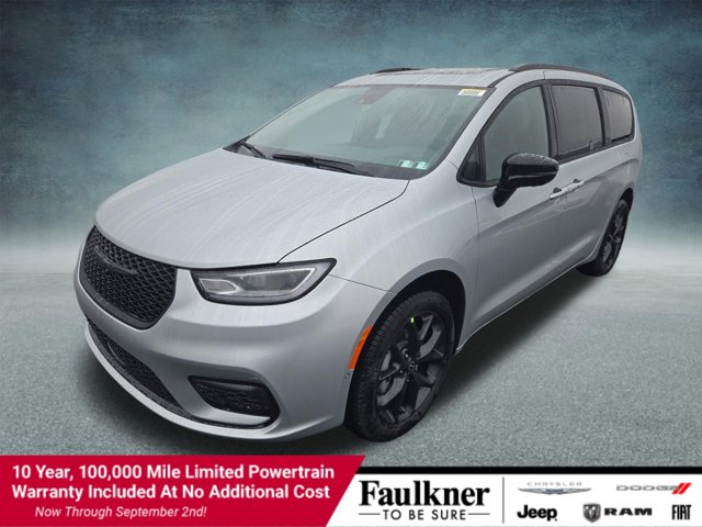 2026 Chrysler Pacifica Limited AWD's photo
