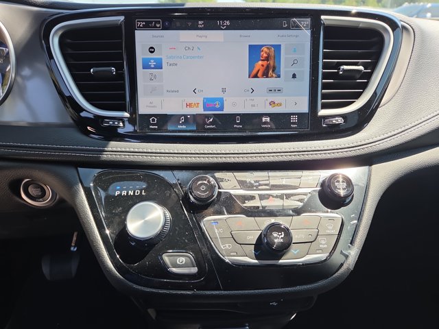 2026 Chrysler Pacifica Select - Photo 6