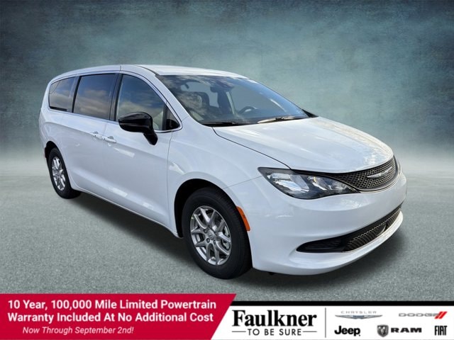 2026 Chrysler Voyager LX's photo