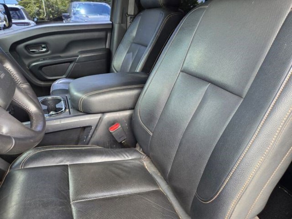 Used 2019 Nissan Titan SL Truck Crew Cab