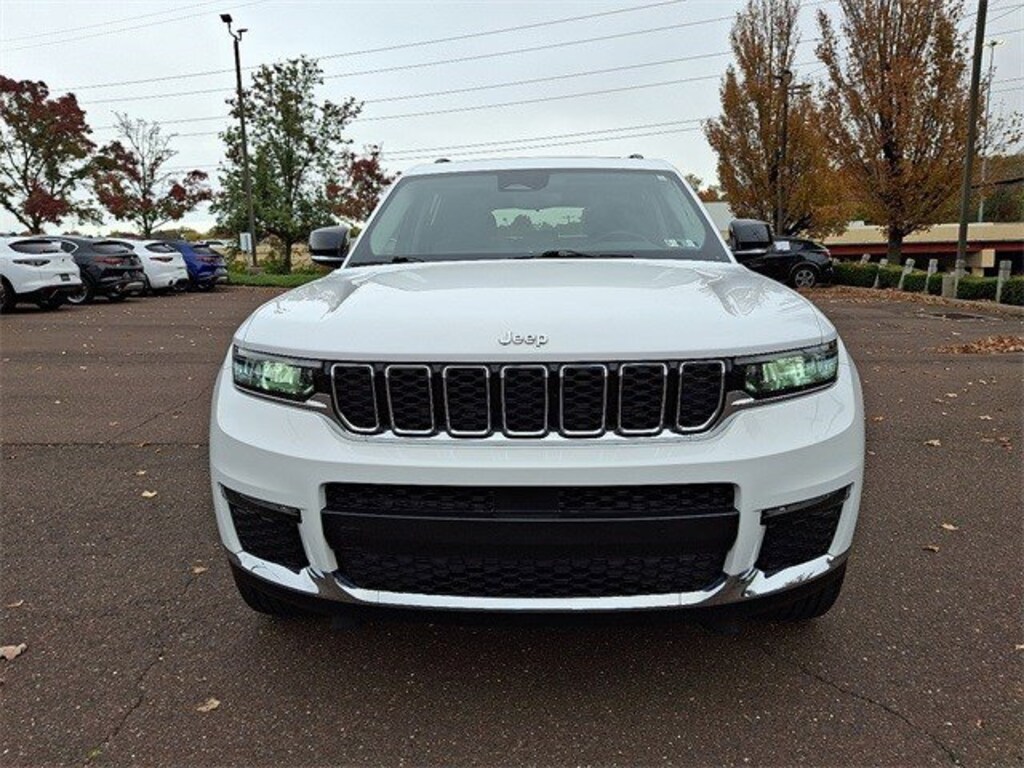 Used 2022 Jeep New Grand Cherokee Limited SUV