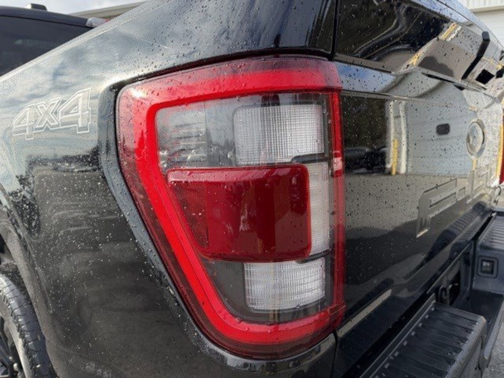 Used 2022 Ford F-150 LARIAT Truck SuperCrew Cab