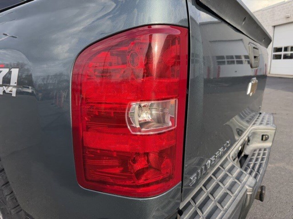 Used 2009 Chevrolet Silverado 1500 LT Truck Crew Cab