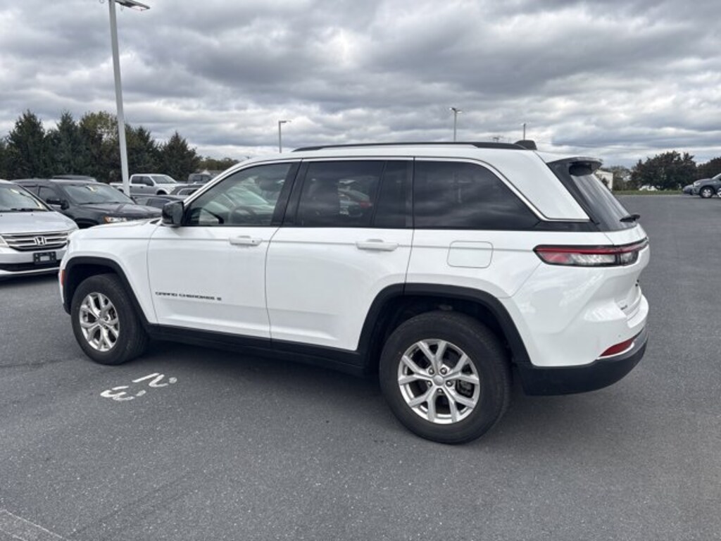 Used 2023 Jeep Grand Cherokee Limited SUV