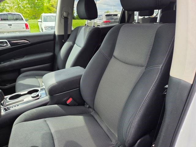 Used 2017 Nissan Pathfinder SV with VIN 5N1DR2MM4HC910353 for sale in Mechanicsburg, PA