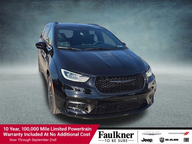 2026 Chrysler Pacifica Limited AWD's photo