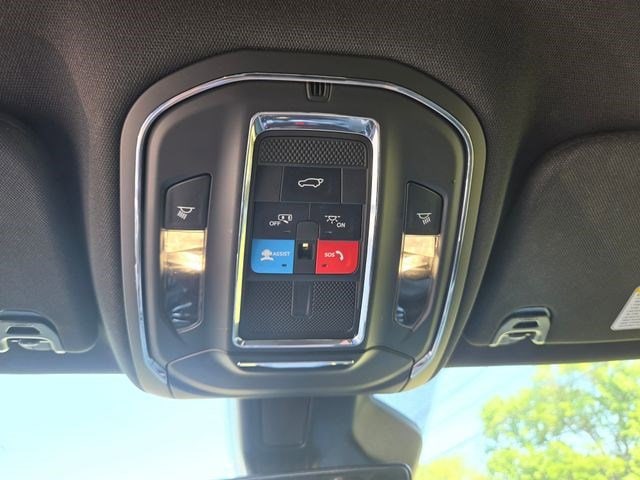 2024 Jeep Wagoneer Series III - Photo 11