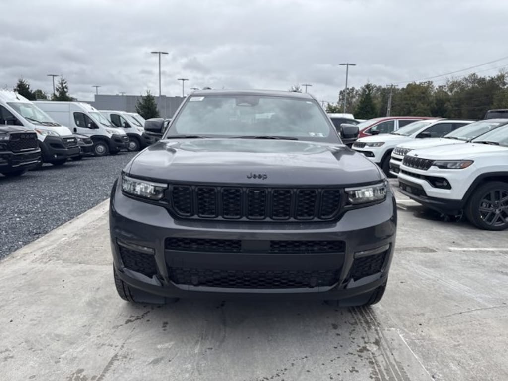 New 2025 Jeep Grand Cherokee L LIMITED 4X4 Sport Utility