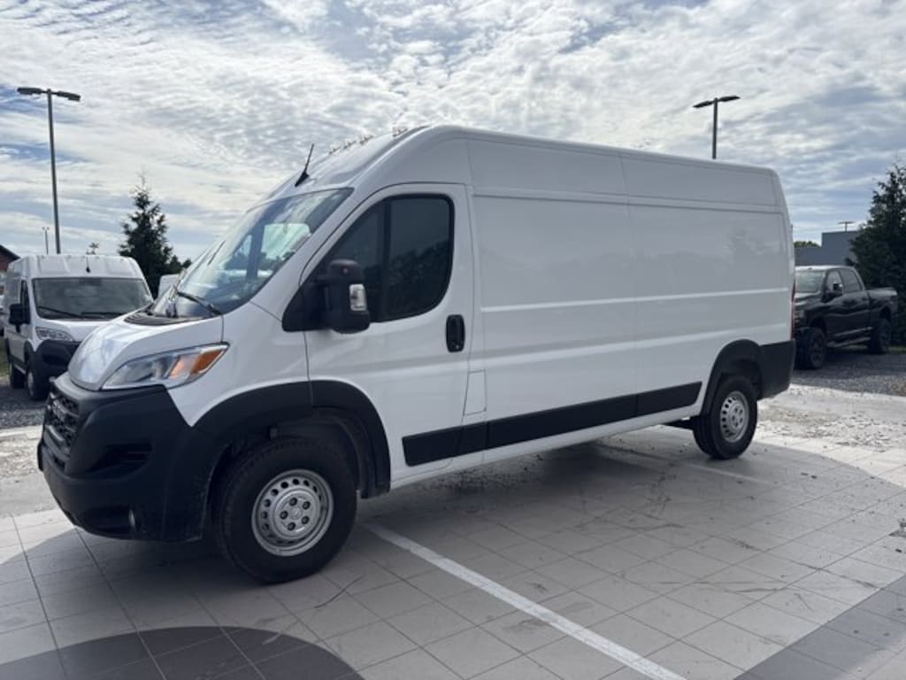 New 2025 Ram ProMaster PROMASTER 3500 TRADESMAN CARGO VAN HIGH ROOF 136' Cargo Van