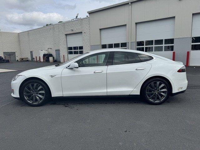 Used 2015 Tesla Model S 85D with VIN 5YJSA1H26FF087902 for sale in Mechanicsburg, PA