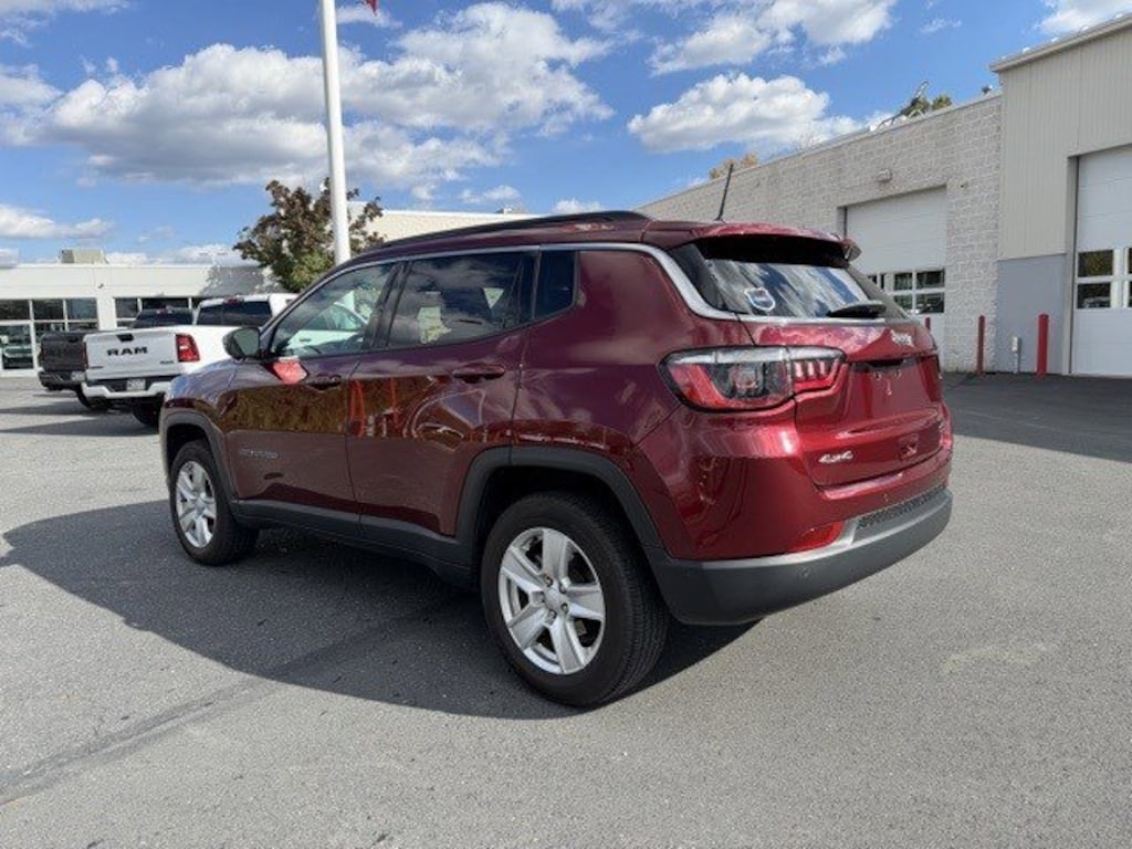 Used 2022 Jeep Compass Latitude SUV