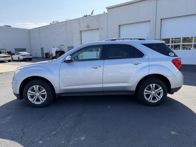 2012 Chevrolet Equinox LTZ photo 2