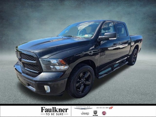 2018 RAM 1500 Big Horn 4x4 Crew Cab 5'7's photo