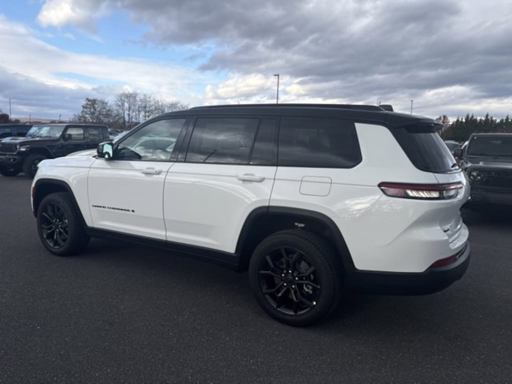 New 2025 Jeep Grand Cherokee L LIMITED 4X4 Sport Utility