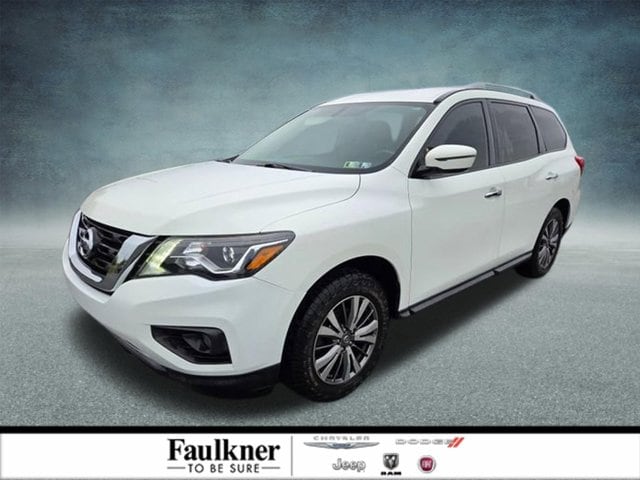 2018 Nissan Pathfinder SV 4WD's photo