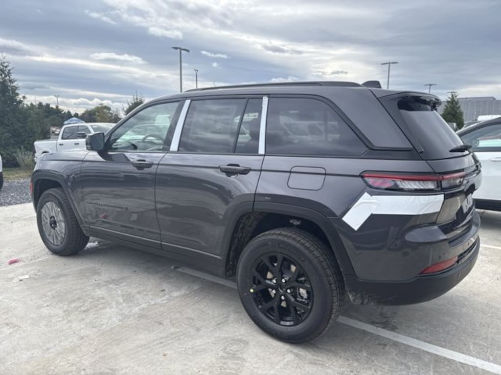 New 2025 Jeep Grand Cherokee ALTITUDE X 4X4 Sport Utility