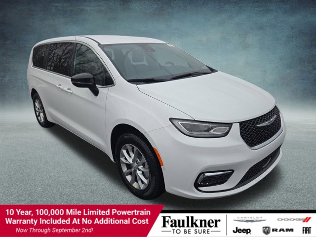 2026 Chrysler Pacifica Select AWD's photo
