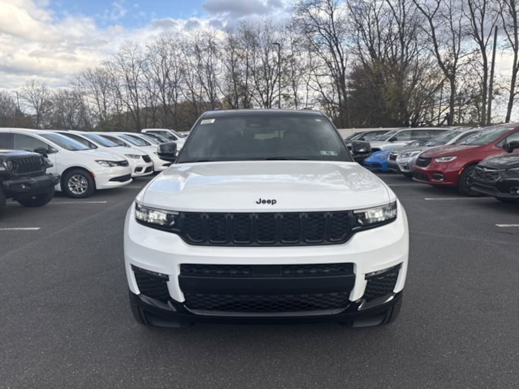 New 2025 Jeep Grand Cherokee L LIMITED 4X4 Sport Utility