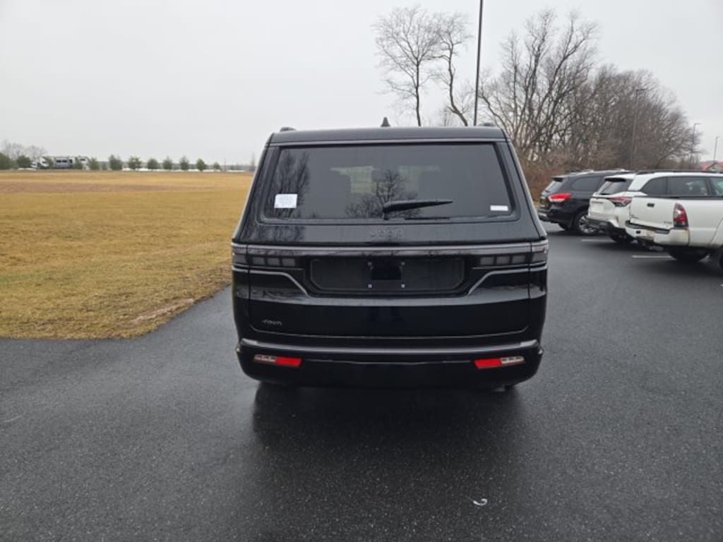 New 2026 Jeep Grand Wagoneer LIMITED ALTITUDE 4X4 Sport Utility