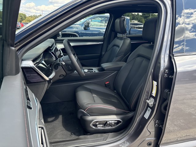 2025 Jeep Wagoneer S Launch Edition - Photo 17