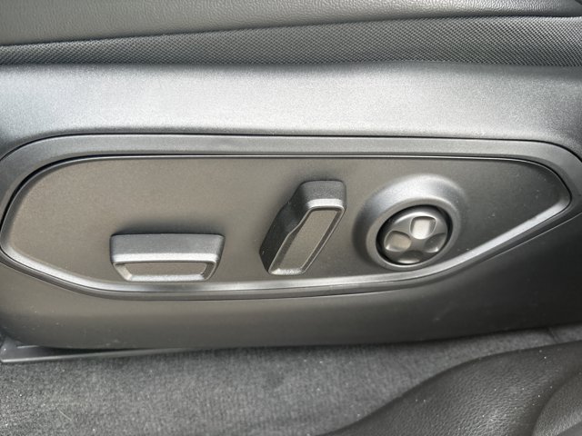 2025 Jeep Grand Cherokee Altitude - Photo 17